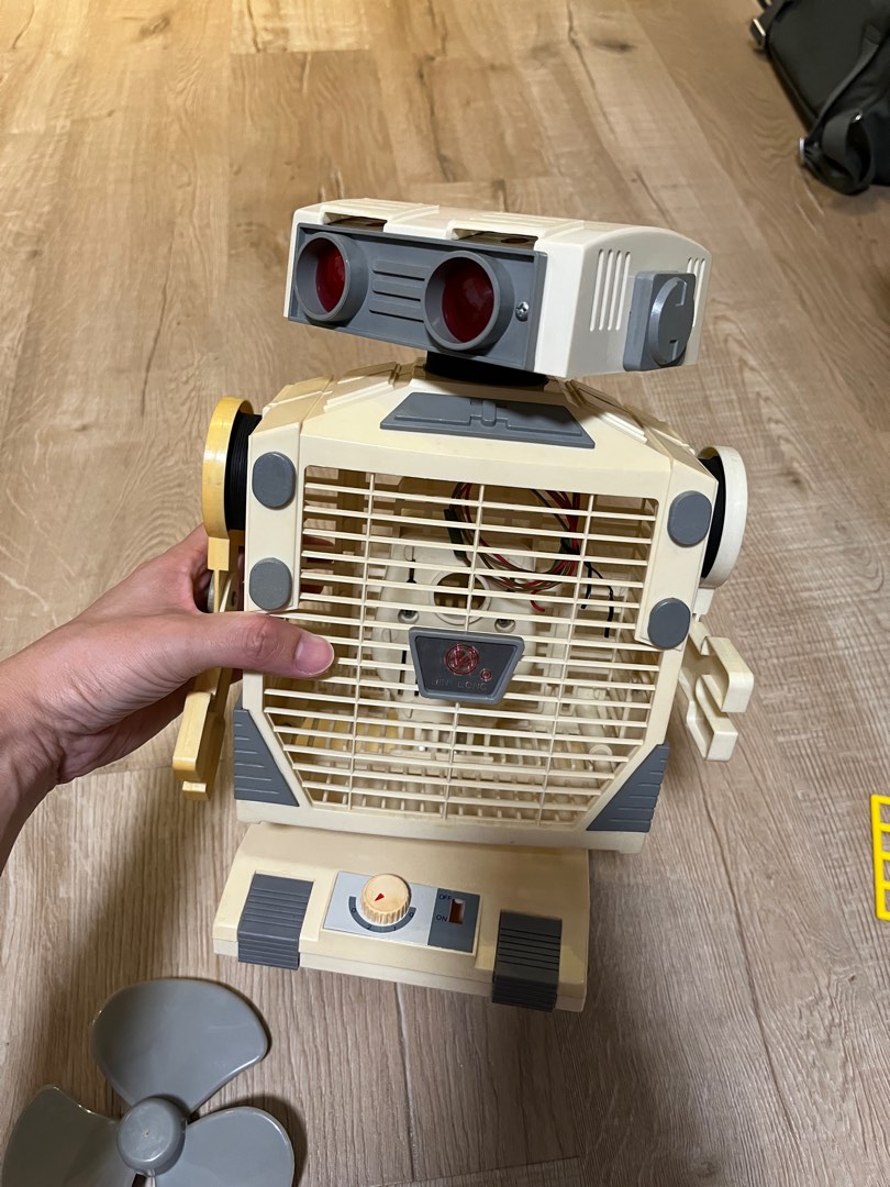 Vintage robot fan. Retro collectables table desk non working condition