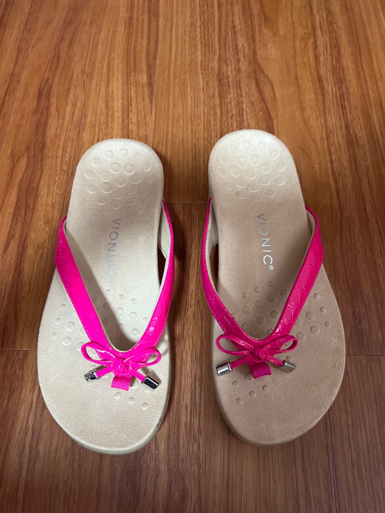 Vionic slipper, Women's Fashion, Footwear, Flats & Sandals on Carousell
