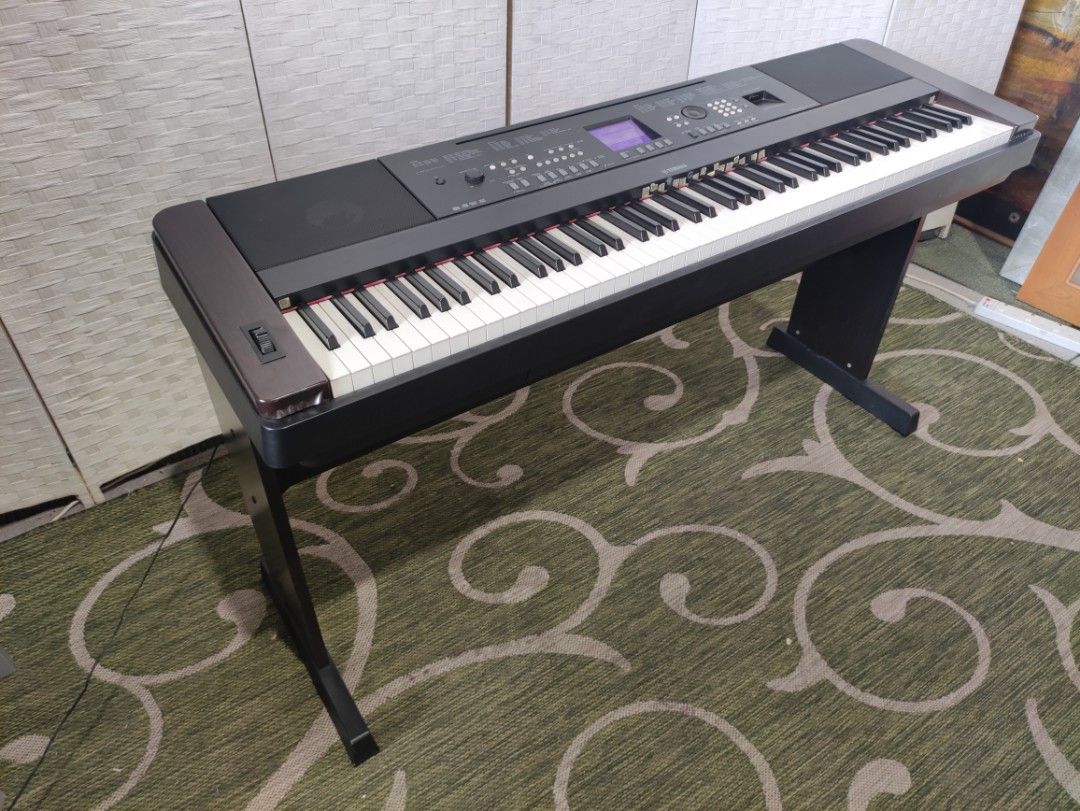 Yamaha DGX650 Black Rosewood Portable Grand Piano Keyboard And Stand