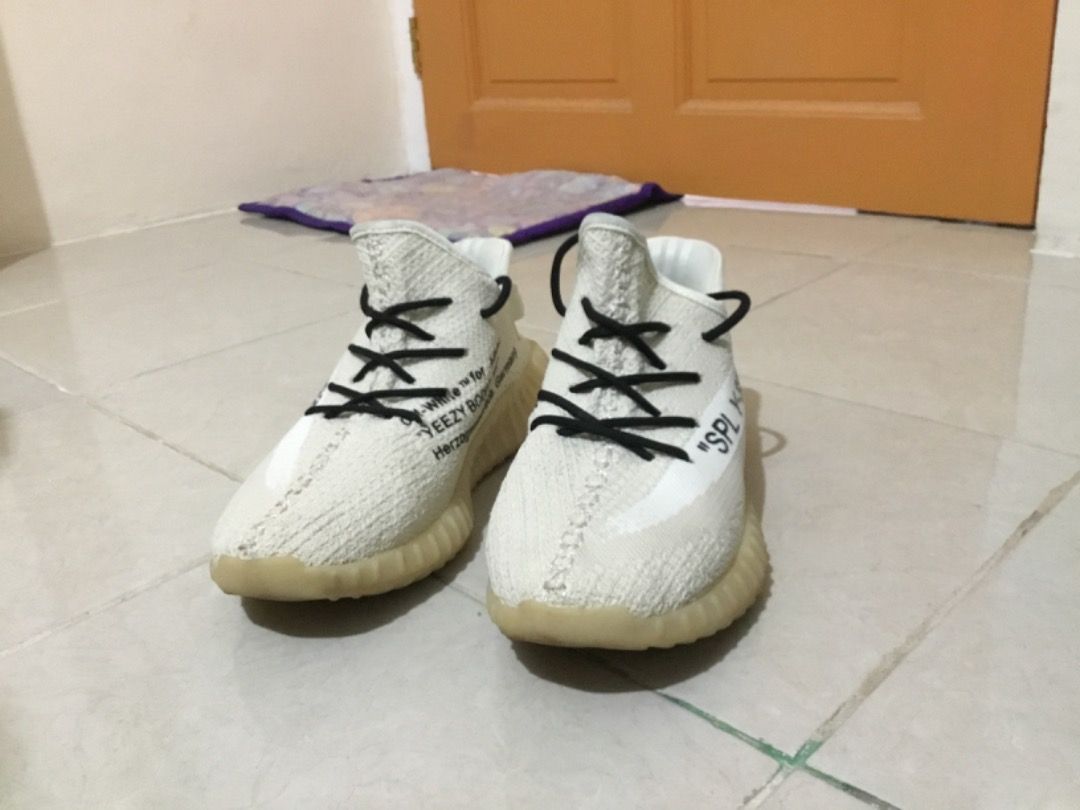 YEEZY 350 BOOST V2 OFF WHITE (Rice White), Men's Fashion, Footwear,  Sneakers on Carousell