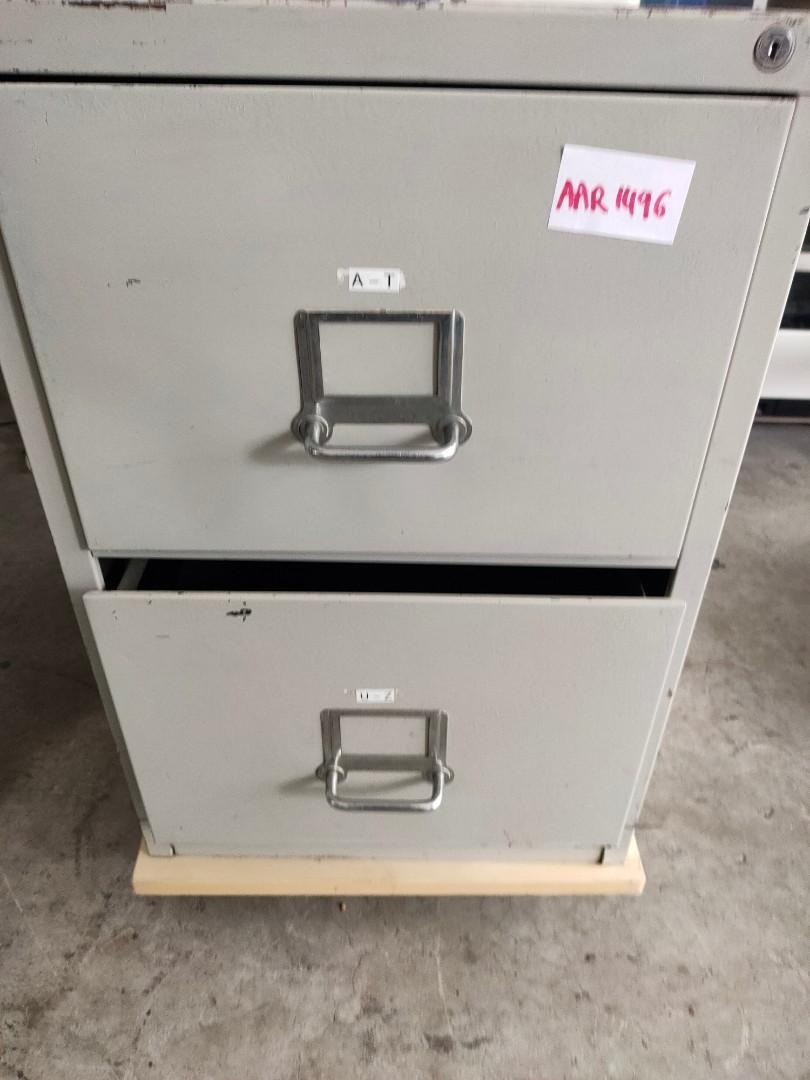 2Drawer Metal for sale 30 each (AAR 1496), Furniture & Home