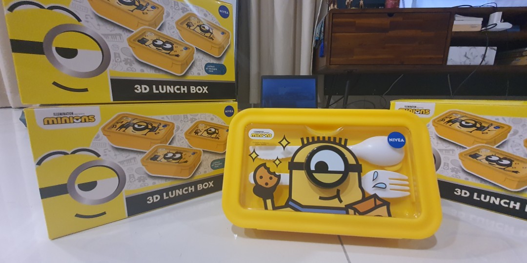3D Lunch Bag with Bottle Minions – The Gifts Corner