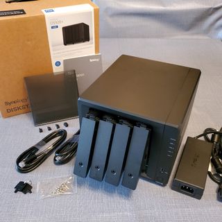 （分類：）位於 。 由 straycat.bc327 提交（商品編號 1208895452，圖片 1）。簡介： 。