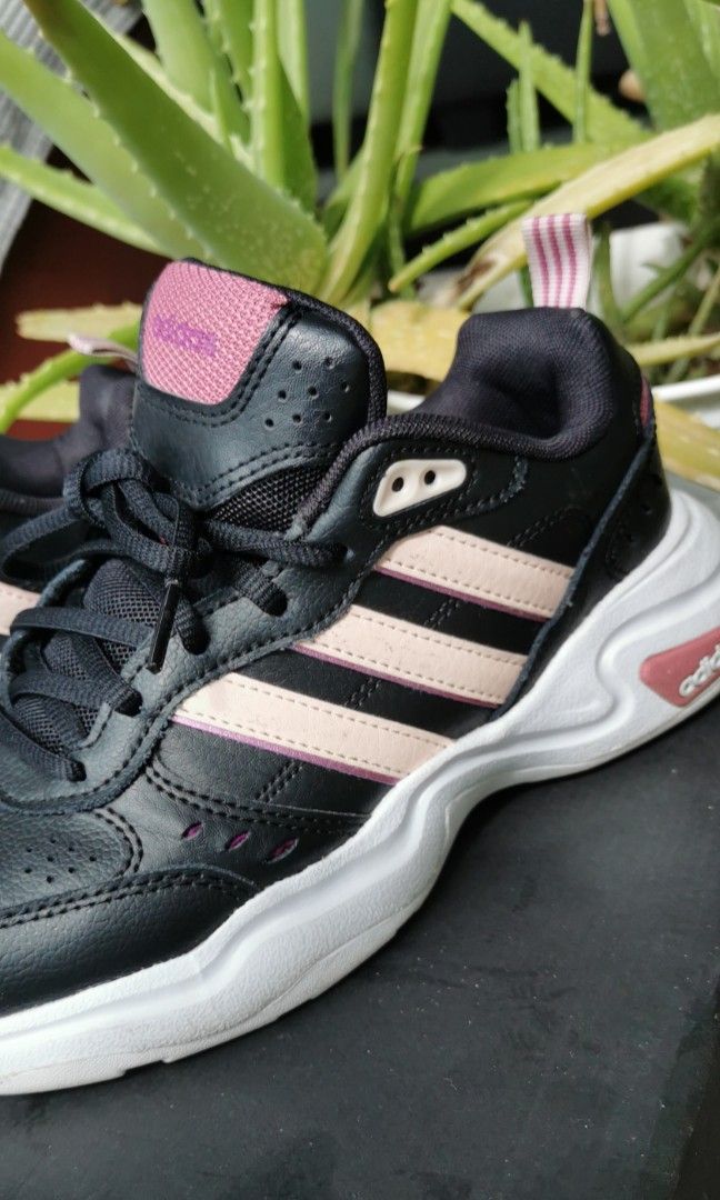 Adidas strutter store sneakers