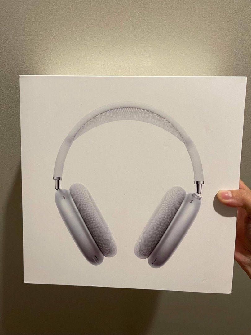 Airpods Max (Silver) (Category: Headphones & Headsets) located in Quezon City. Submitted by decluttersummer (Listing ID 1209010251, Image 1). Description: Airpods Max (Silver) Barely used, complete with receipt, box, manuals, and unused lighting charger. FREE silicon headband, silicon earpiece cover, and protective bag. No performance issues. RFS no longer being used. .