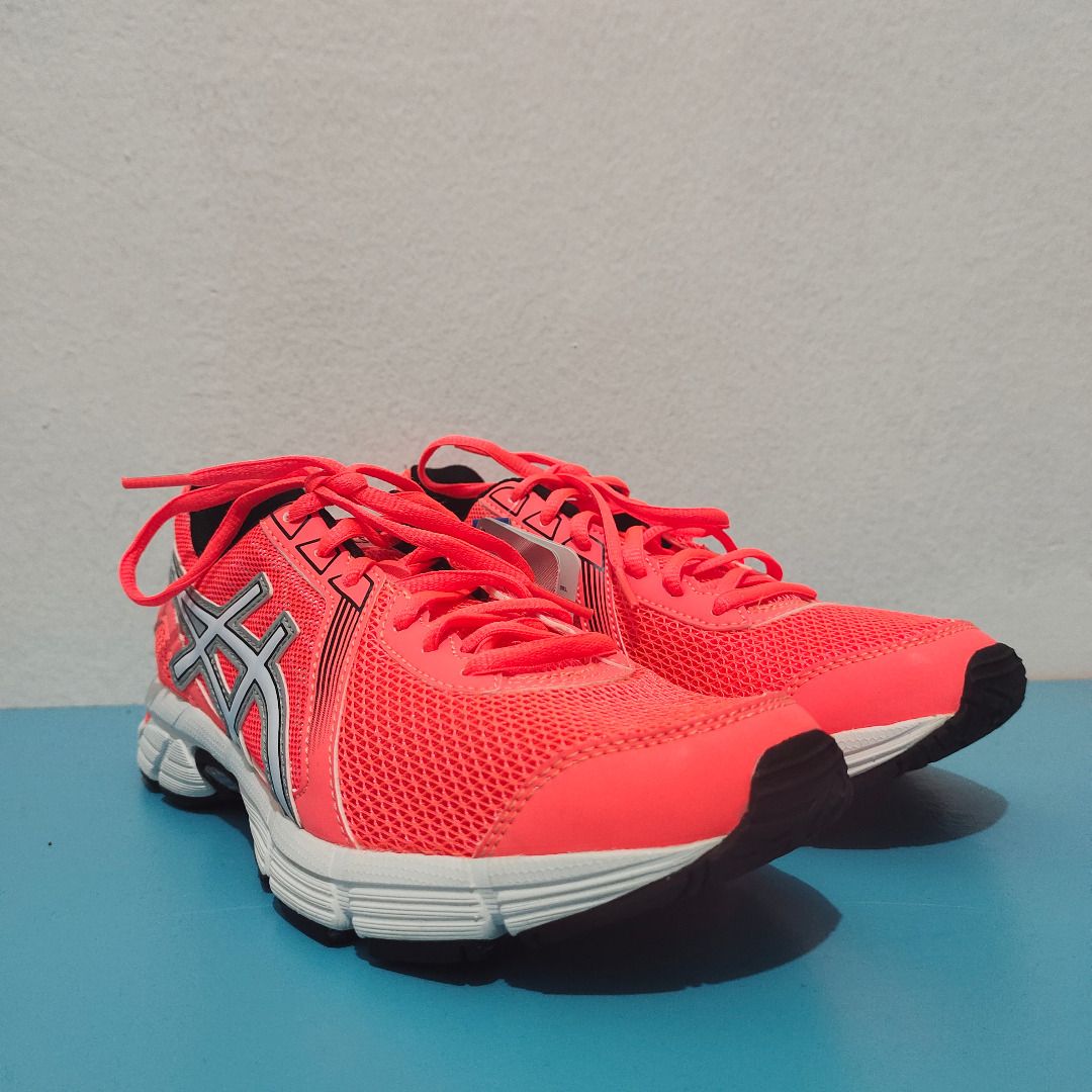 Asics Gel Impression 8 orange color Size 8 1 2 Woman Women s