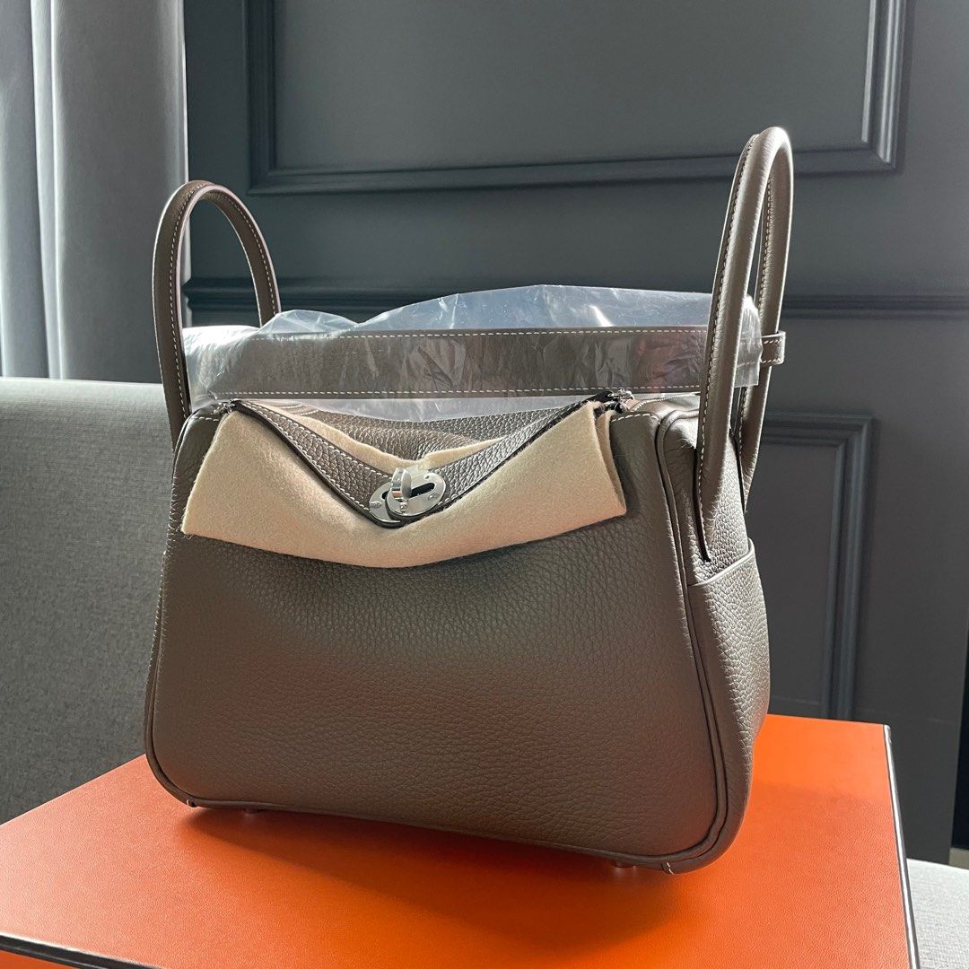 Hermes Lindy 30 in Etoupe Clemence GHW, Luxury, Bags & Wallets on Carousell