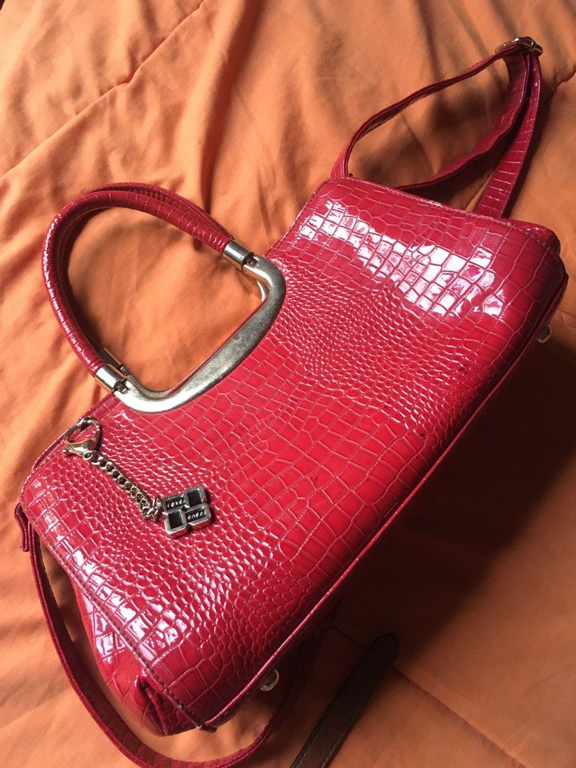 Fashion sale v8 handbag