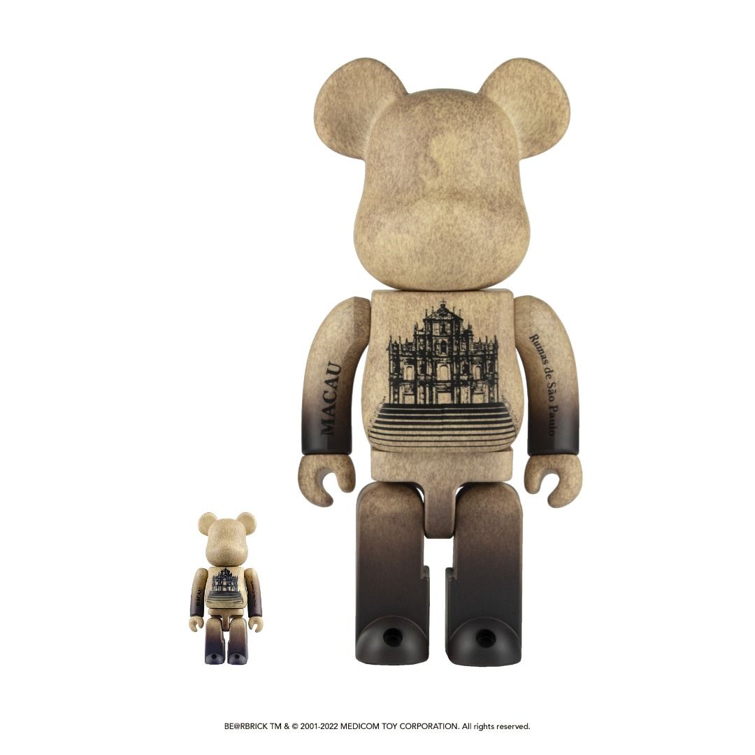 Bearbrick 400% + 100% RUINS OF ST PAUL 大三巴MACAU 澳門2022