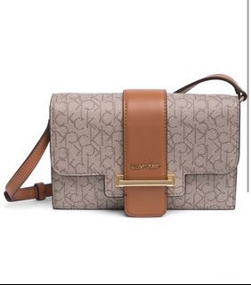 (Category: ) located in . Submitted by topsforless (Listing ID 1208918224, Image 1). Description: .