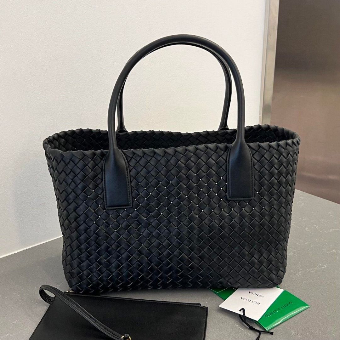 bottega BV ladies stylish open shoulder shopping tote woven shopper handbag large beach tote bag
