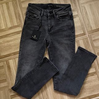 BRAND NEW Massimo Dutti Black Denim Mid Rise Skinny Jeans Pants
