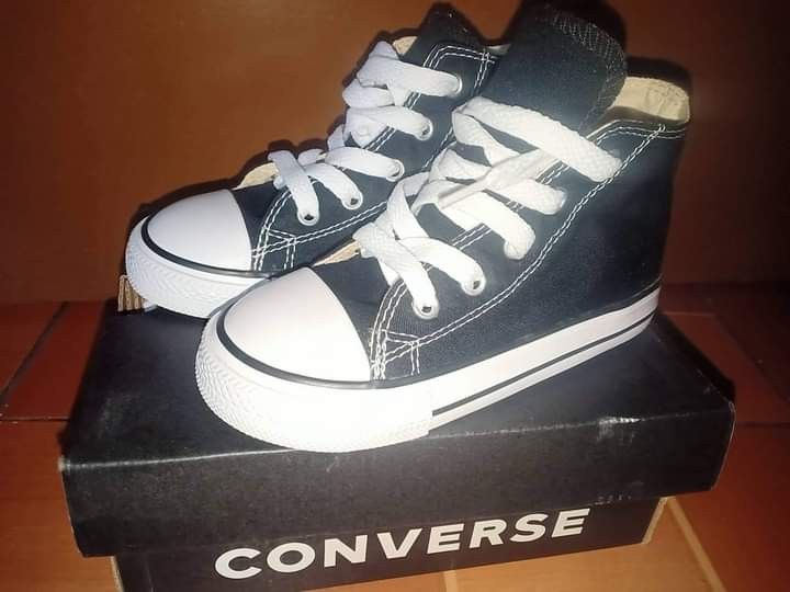 Brandnew Original Converse (Category: Babies & Kids Fashion) located in Caloocan City. Submitted by iam21 (Listing ID 1208905611, Image 1). Description: Original Converse High Cut size: 24/ 15cm Brandnew rfs: wrong size.