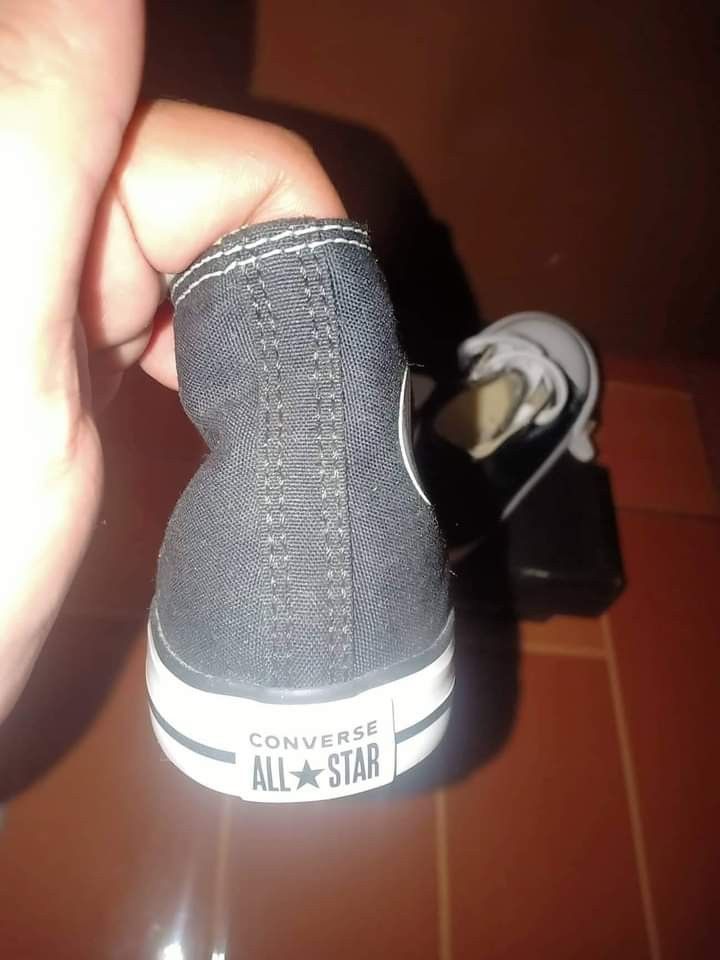 Brandnew Original Converse (Category: Babies & Kids Fashion) located in Caloocan City. Submitted by iam21 (Listing ID 1208905611, Image 3). Description: Original Converse High Cut size: 24/ 15cm Brandnew rfs: wrong size.