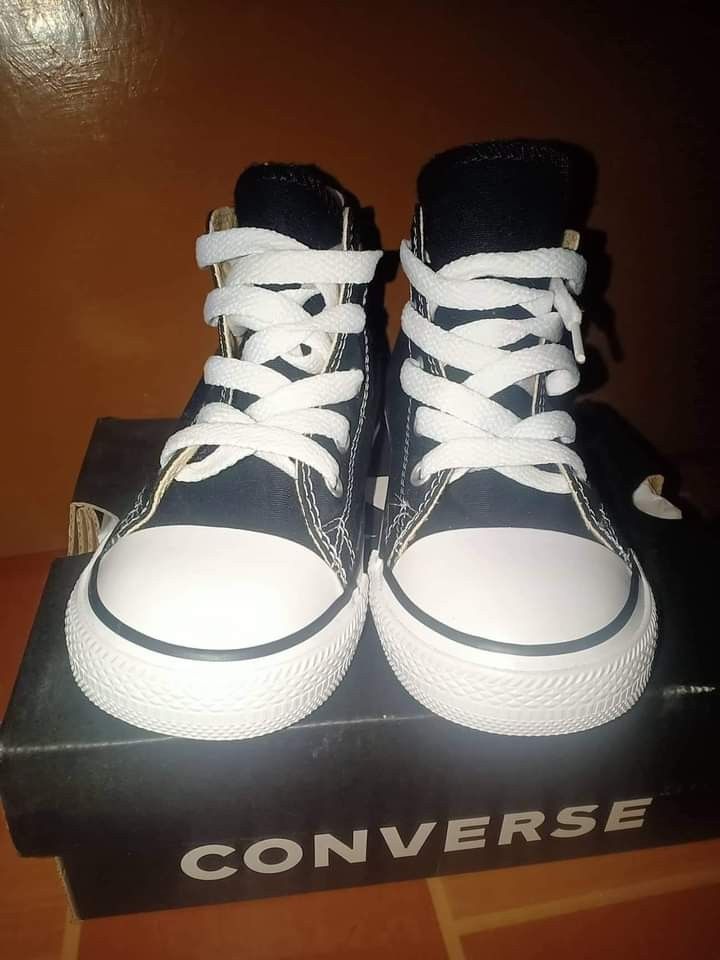 Brandnew Original Converse (Category: Babies & Kids Fashion) located in Caloocan City. Submitted by iam21 (Listing ID 1208905611, Image 2). Description: Original Converse High Cut size: 24/ 15cm Brandnew rfs: wrong size.
