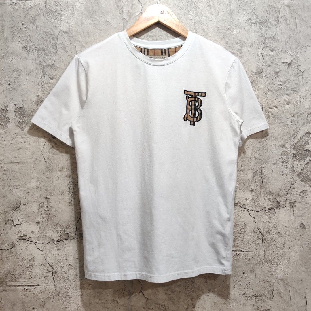 Burberry Logo Tshirt, Women's Fashion, Tops, Shirts on Carousell