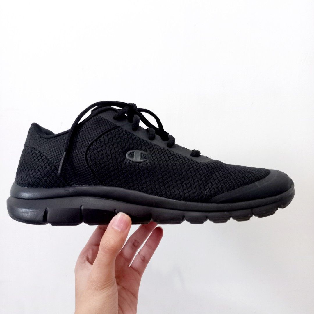 Sepatu Champion Size 41 Unisex