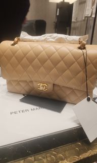 (Category: ) located in . Submitted by luxeaholic (Listing ID 1208952872, Image 1). Description: .