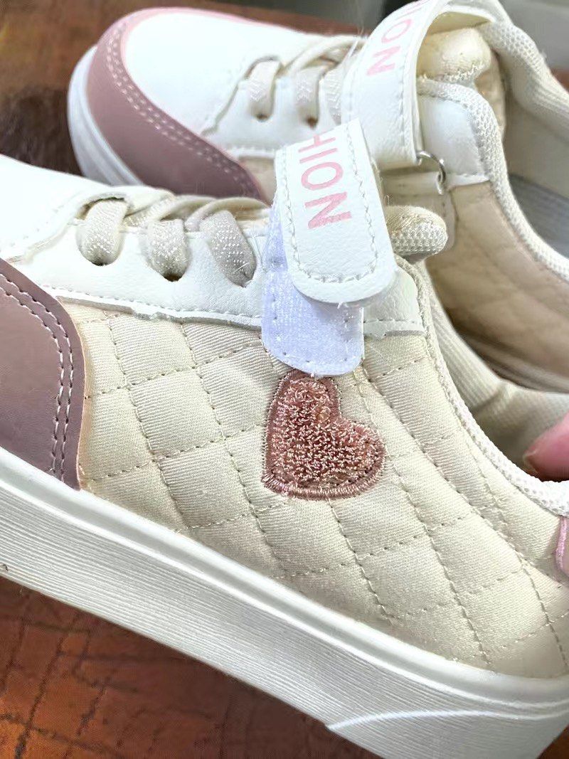 Girls quilted new arrivals sneakers