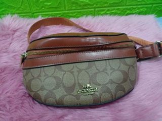 (Category: ) located in . Submitted by Jahs_Bags (Listing ID 1209012173, Image 1). Description: .