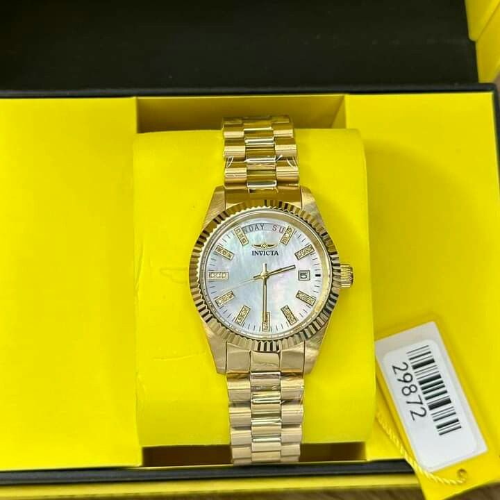CLEARANCE SALE INVICTA WITH DIAMOND