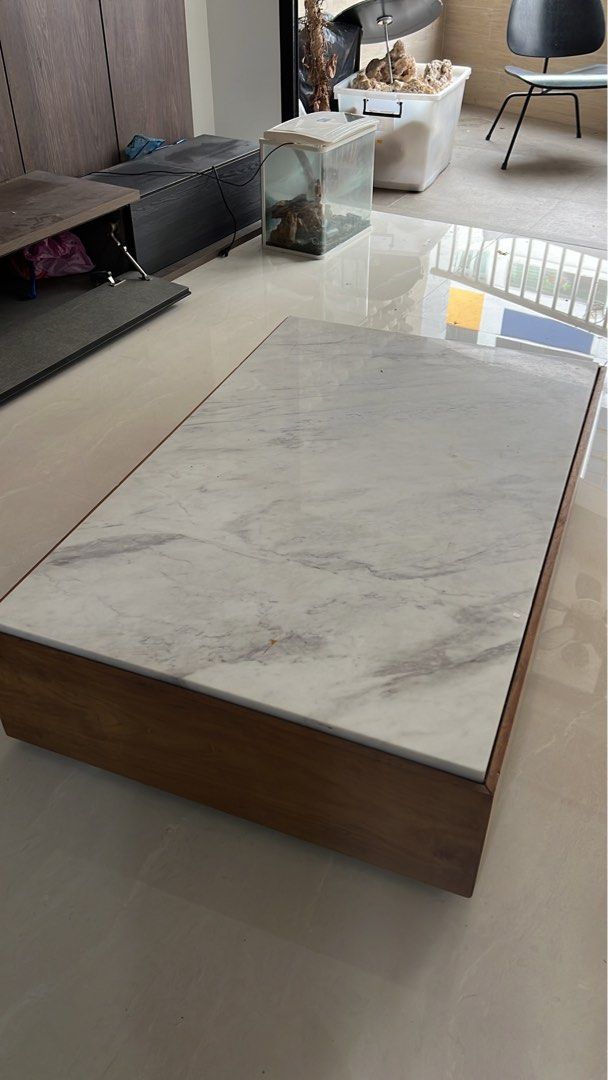 Coffee Table (Category: Tables & Sets) located in Singapore. Submitted by x.ingyee (Listing ID 1208993206, Image 1). Description: woodlands self pick up.