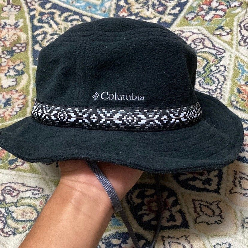 Columbia bucket hat, Men's Fashion, Watches & Accessories, Cap & Hats on  Carousell