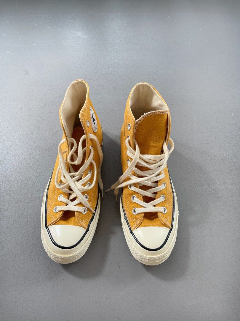 Chuck taylor clearance yellow converse