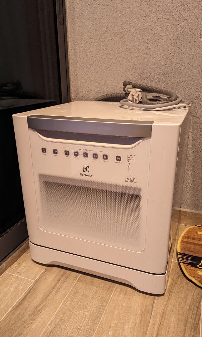 Electrolux table shop top dishwasher