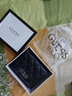 Dompet Guess