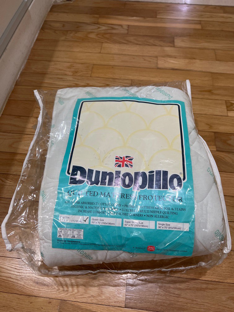 Dunlopillo Quilted Mattress Protector (King), Furniture & Home Living