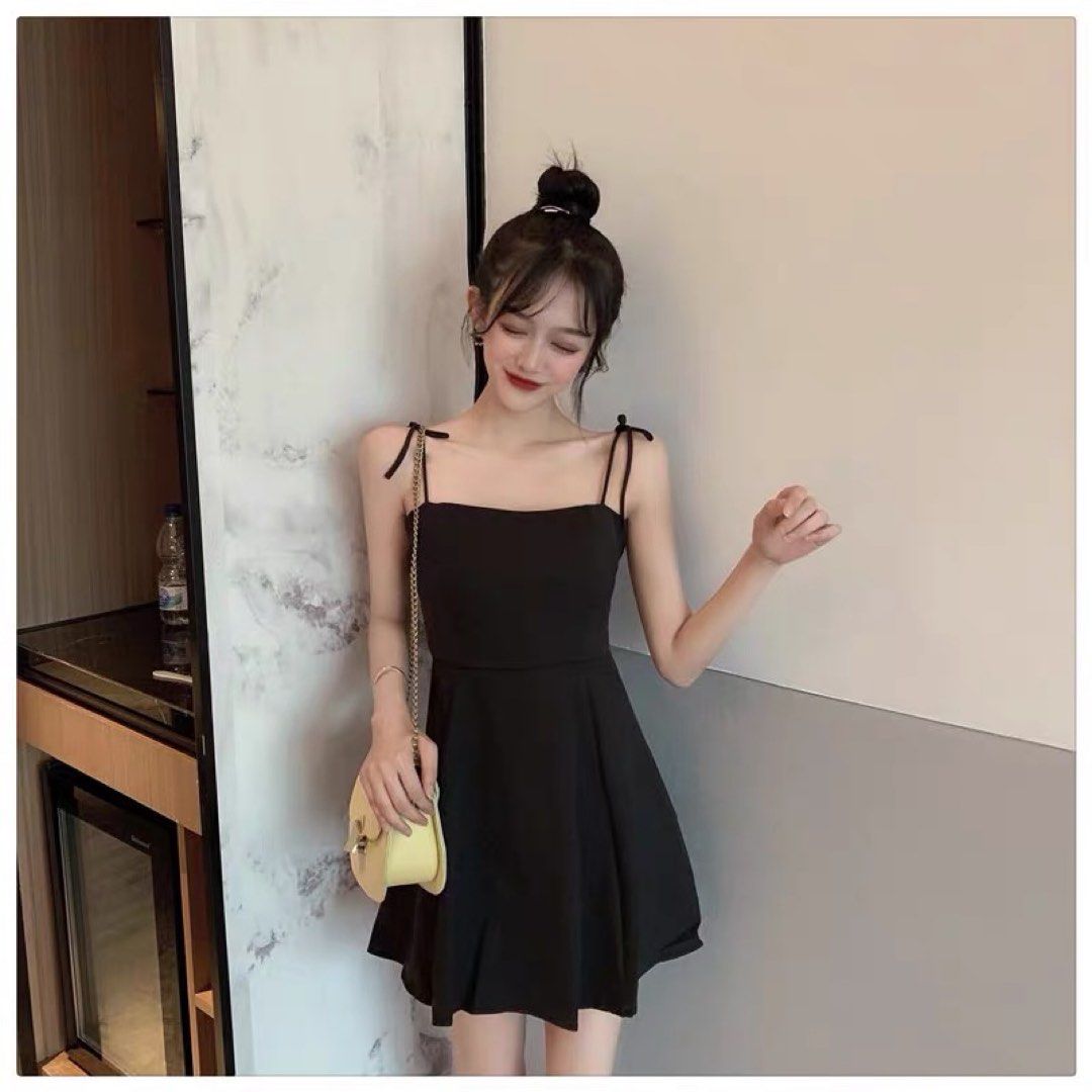 Elegant spaghetti hot sale strap dress