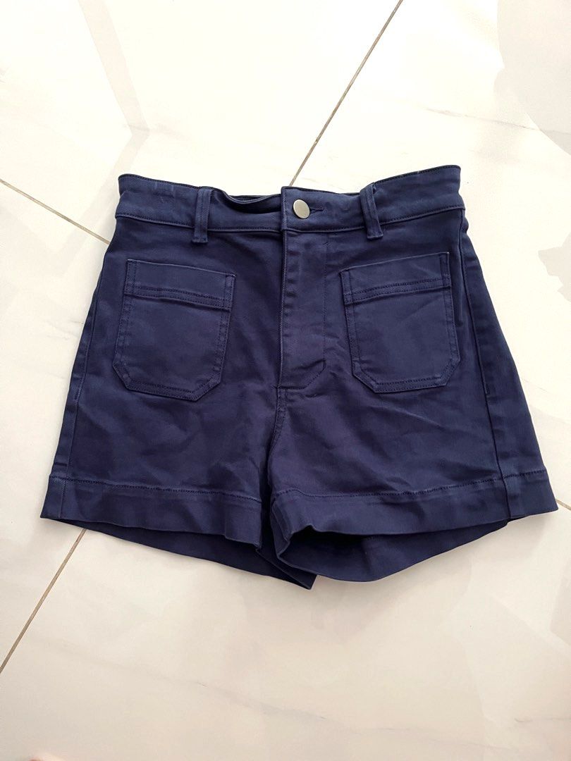 Everlane Navy Patch Pockets Highwaisted Shorts, Women's Fashion, Bottoms,  Shorts on Carousell