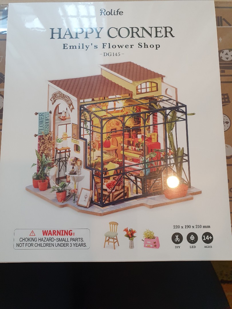 Free craft kit, Hobbies & Toys, Stationery & Craft, Other Stationery & Craft on Carousell