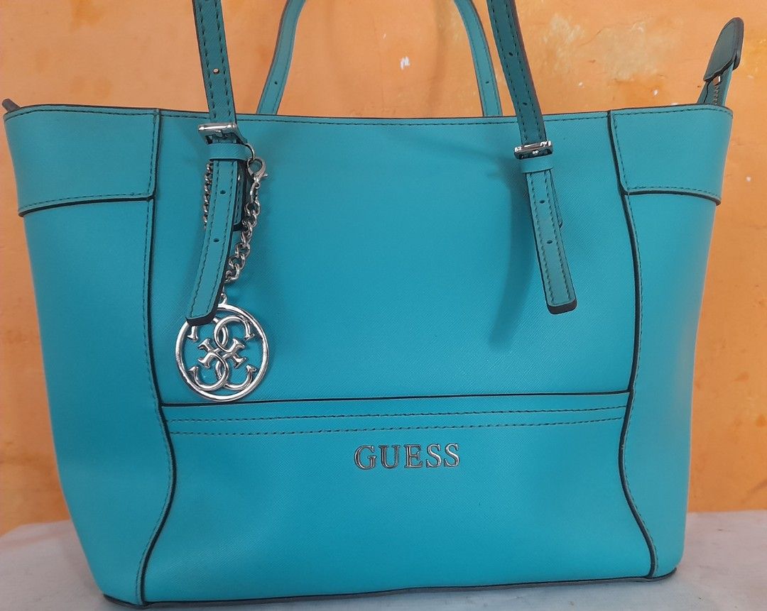GUESS BAG ORIGINAL, Luxury, Bags & Wallets on Carousell