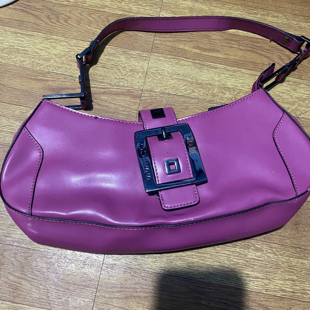 Guess Shoulder Bag, Women's Fashion, Bags & Wallets, Shoulder Bags on