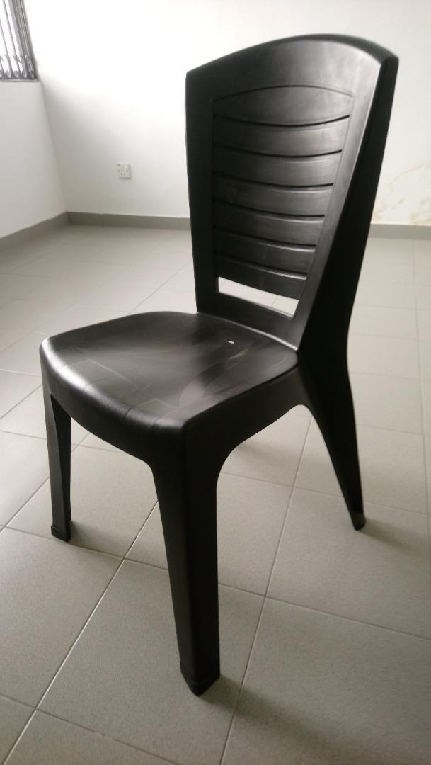 Felton store plastic chair
