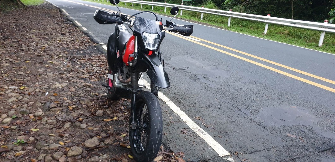 Honda XR200, Motorbikes, Motorbikes for Sale on Carousell