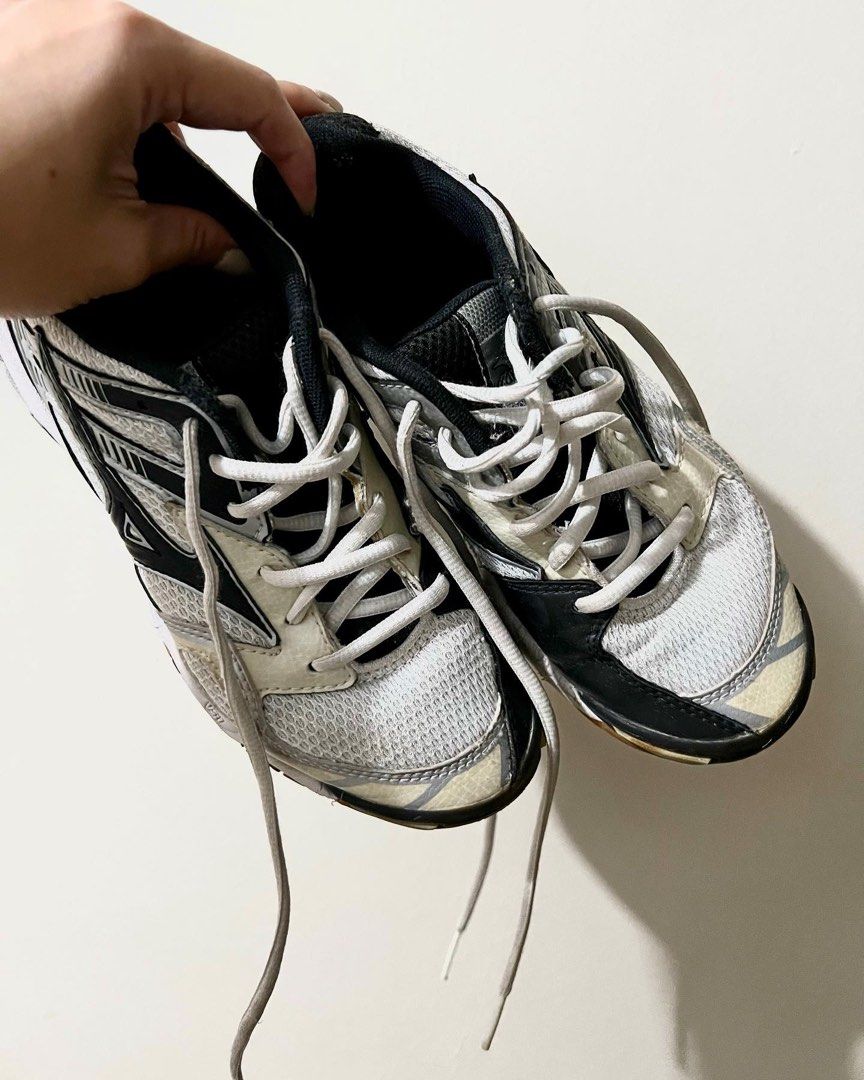 Mizuno wave top bolt 3 womens