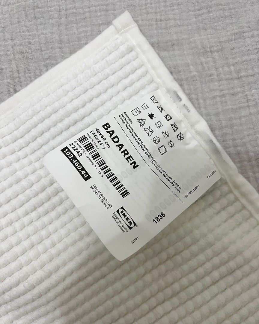 i220 Ikea Bath Mat (Category: Carpets, Mats & Flooring) located in Malabon City. Submitted by recentlystans (Listing ID 1208987367, Image 2). Description: * New/Not used. Supposed to be for Condo ⚠︎ Product color may slightly vary due to lighting ⚠︎ Firm last price ✎ DM for inquiries.