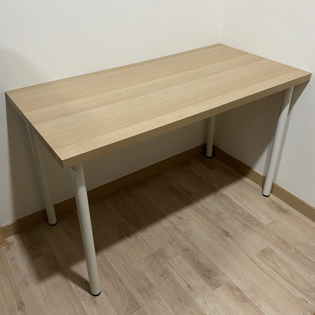 IKEA LAGKAPTEN stained oak effect table top with white ADILS legs