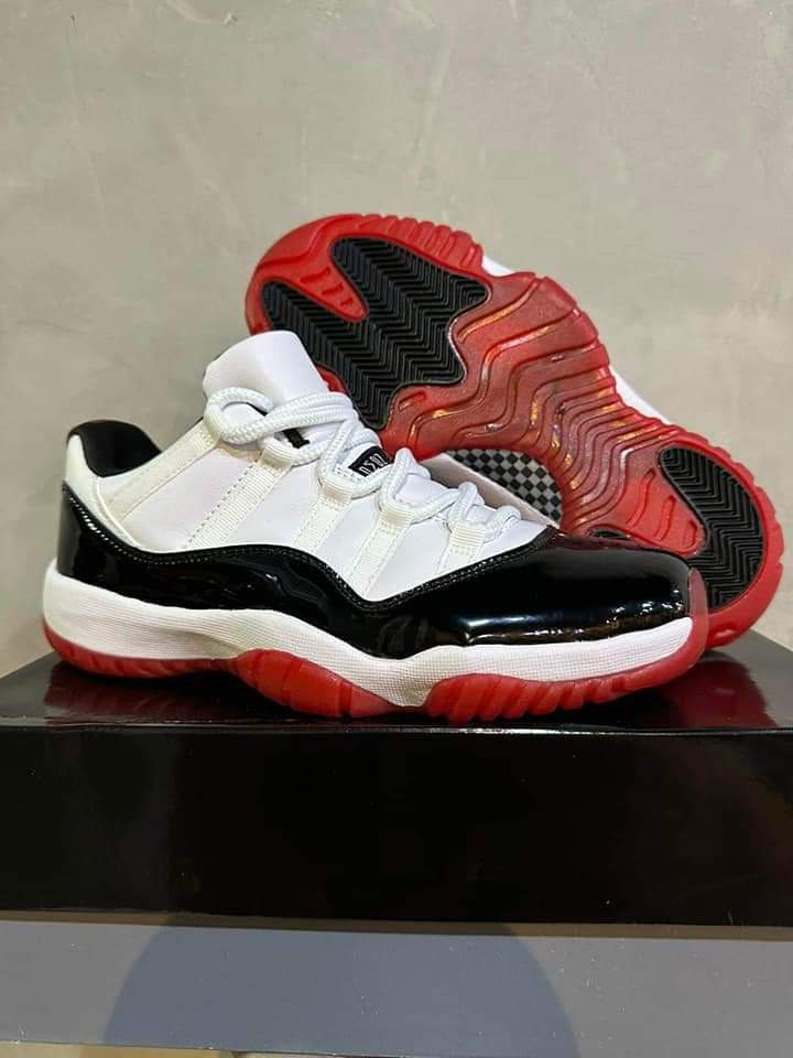 air jordan 11 retro concord bred