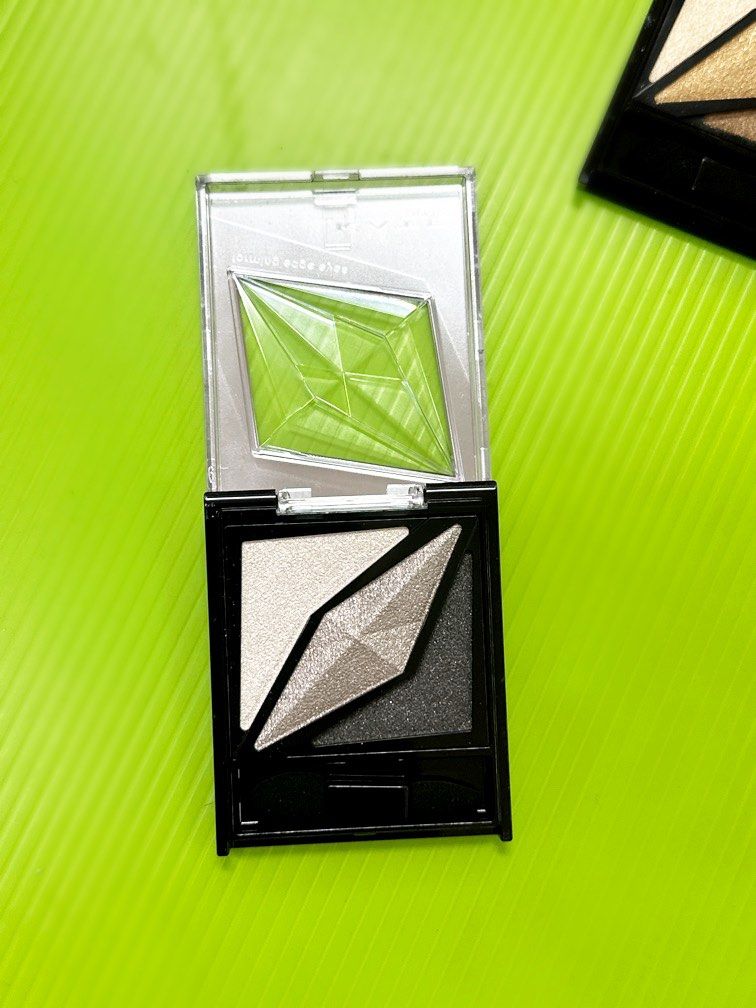 Kate Kate forming edge eyes eyeshadow palette Japan New each Rm5