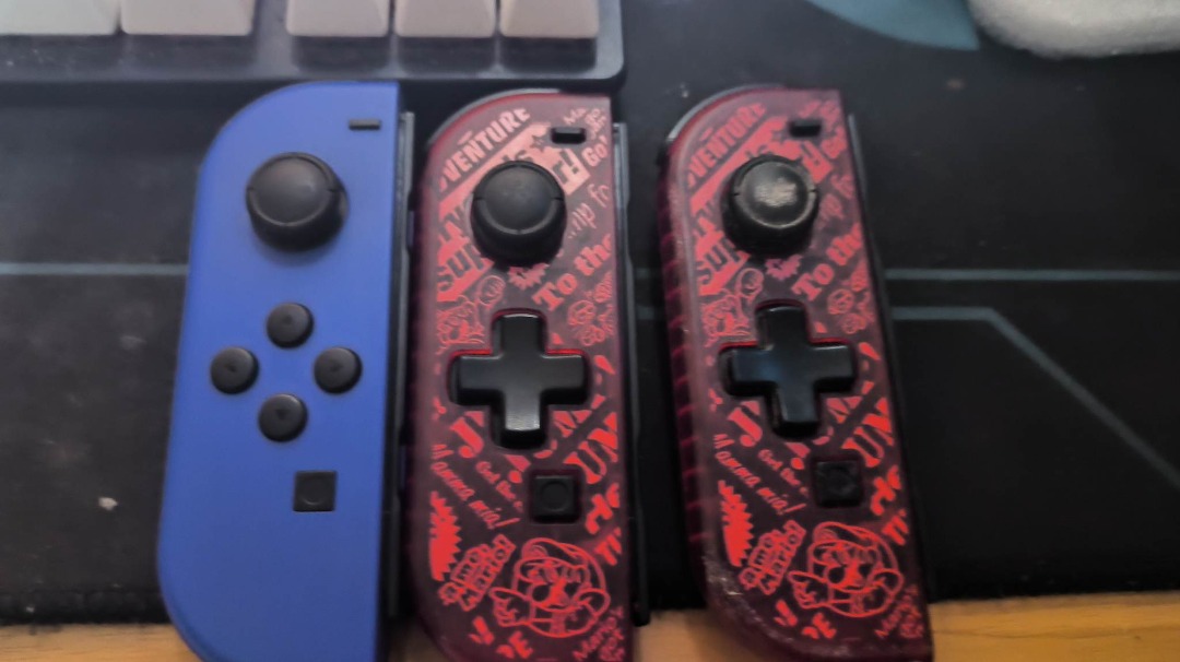 left nintendo switch joycons, Video Gaming, Video Game Consoles