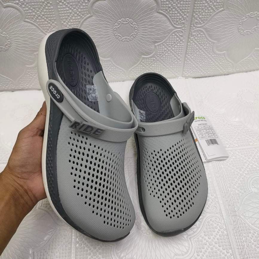 Literide 360 (Category: Slippers & Slides) located in Manila. Submitted by khielnatha93179 (Listing ID 1209000987, Image 2). Description: brandnew for men only men6 to men 11 standard size.