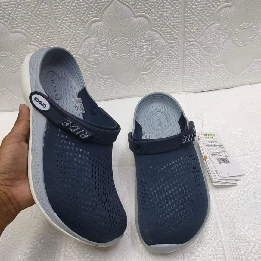 Literide 360 (Category: Slippers & Slides) located in Manila. Submitted by khielnatha93179 (Listing ID 1209000987, Image 3). Description: brandnew for men only men6 to men 11 standard size.