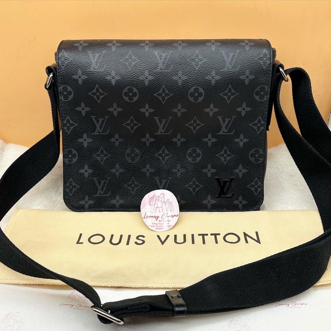 LV DISTRICT PM Messenger Bag, Luxury, Bags & Wallets on Carousell