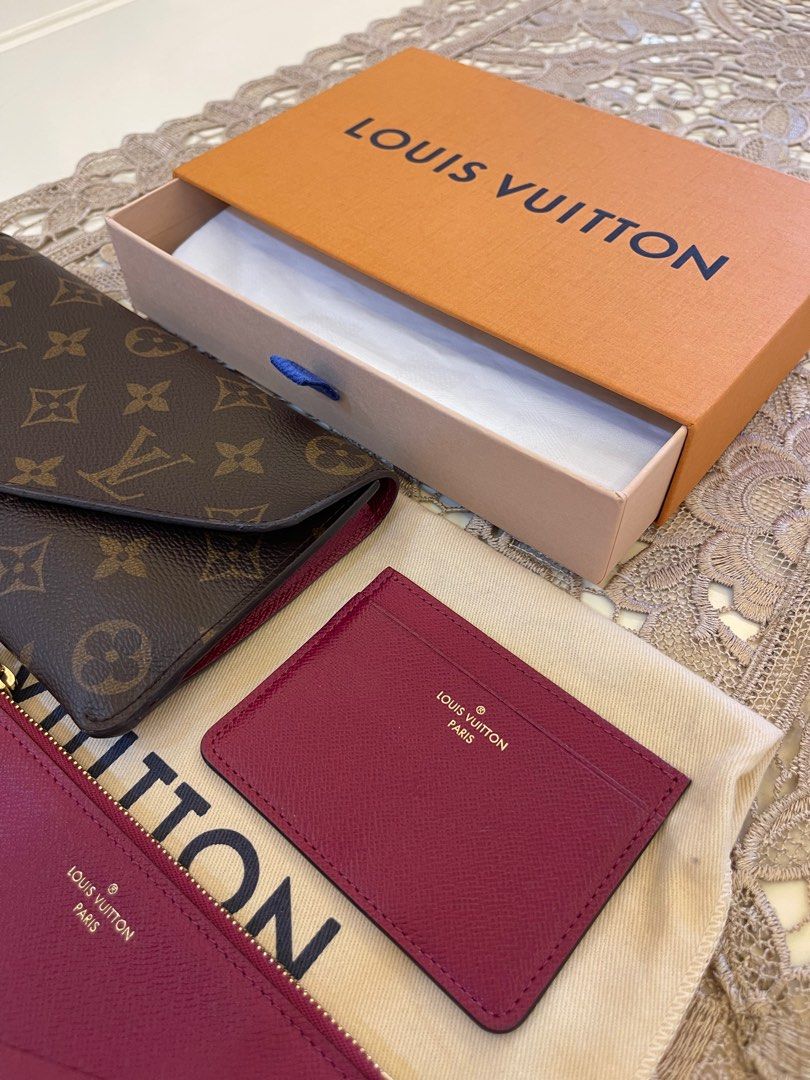 Louis Vuitton Sarah Wallet Monogram W Fuchsia interior, Luxury, Bags &  Wallets on Carousell