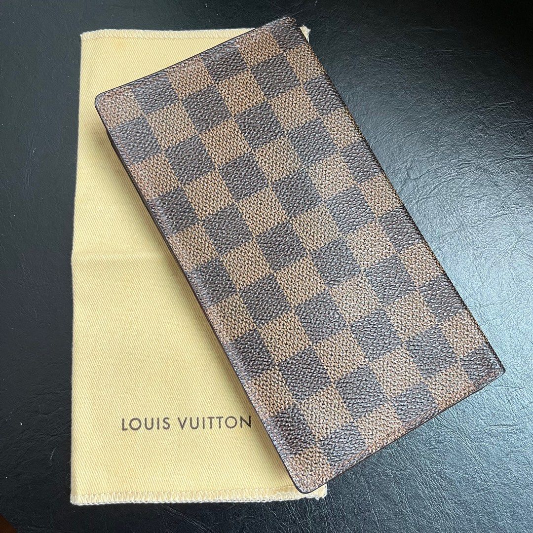 LOUIS VUITTON LV POCKET ORGANIZER, Men's Fashion, Watches & Accessories,  Wallets & Card Holders on Carousell