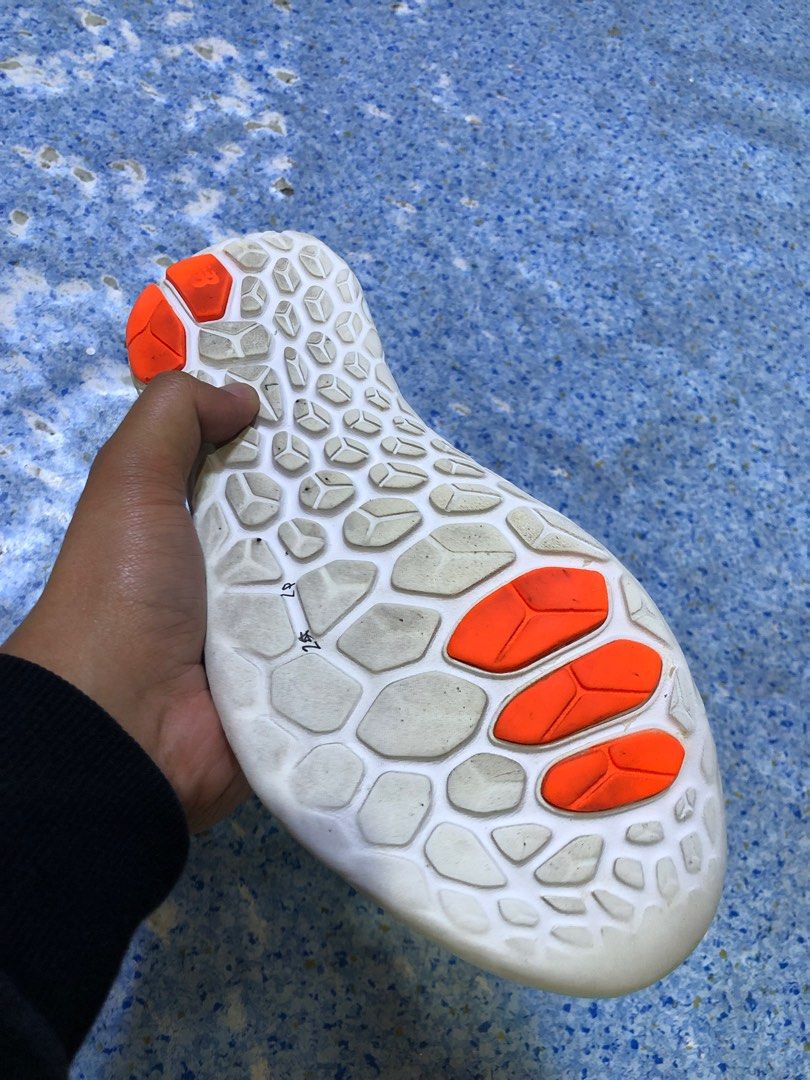 mens new balance beacon